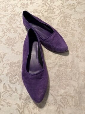 ESPRIT DE CORP purple suede flats 8B
